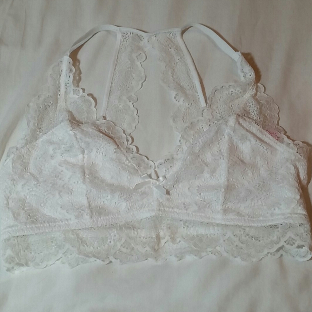Jennifer white bralette, sz L, NWT